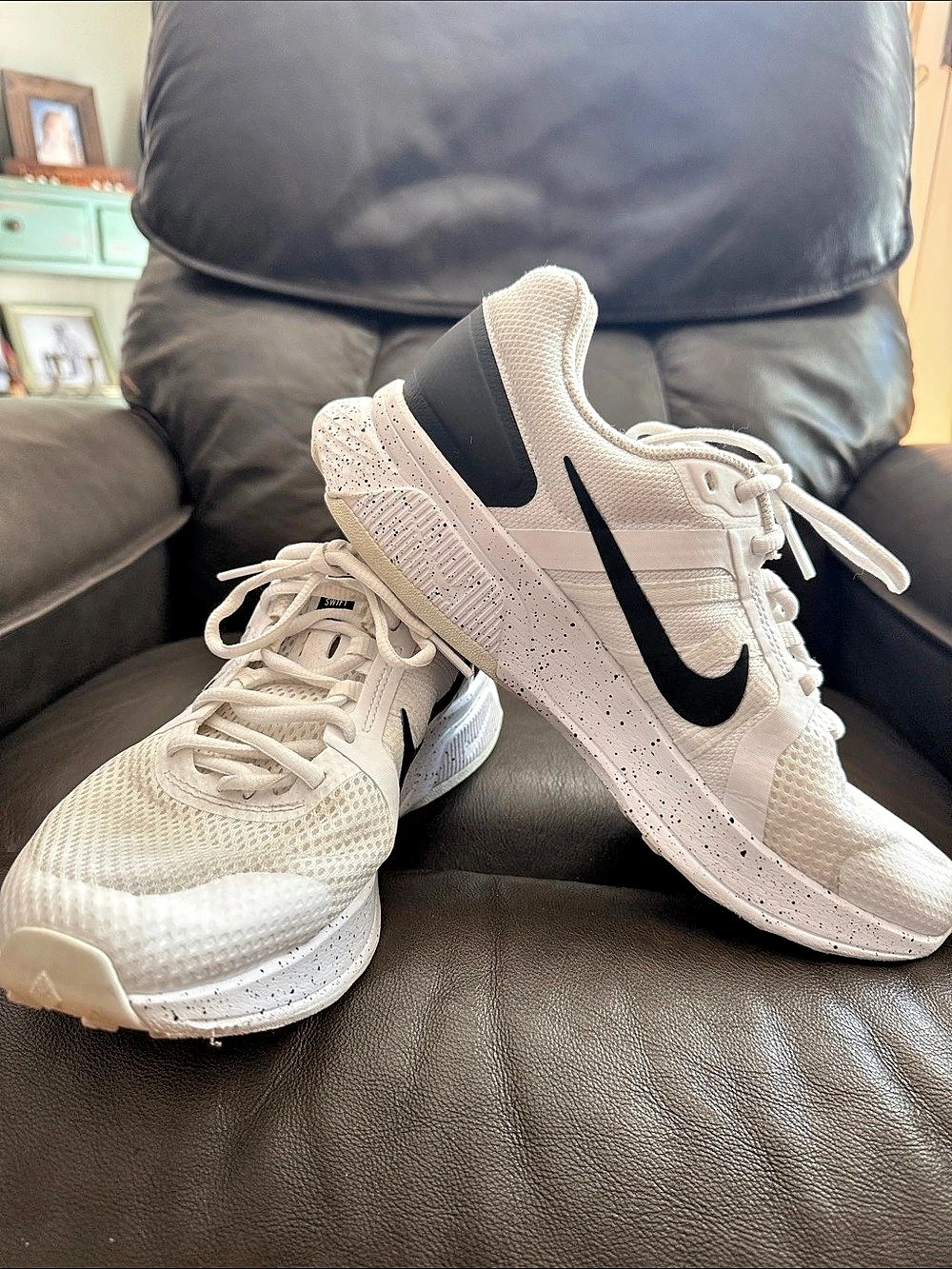 Nike Run Swift - Men’s size 10 White & Black